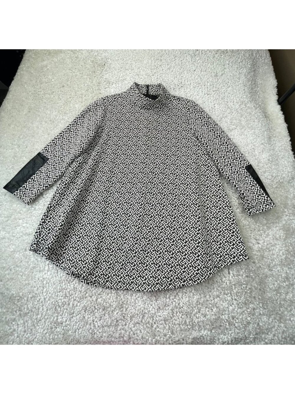 John Mark Geometric Mock Neck Tunic Sweater Faux Leather Patch Womens Small